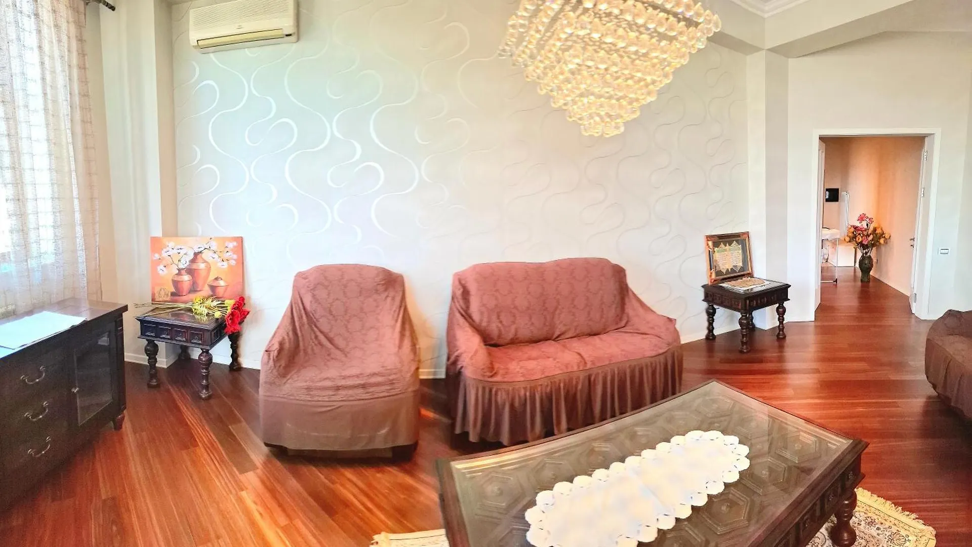 Comfortable Apartment With 3 Bedrooms! Baku